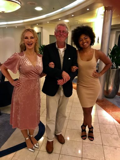 MS Europa eben...Yvette und Donna